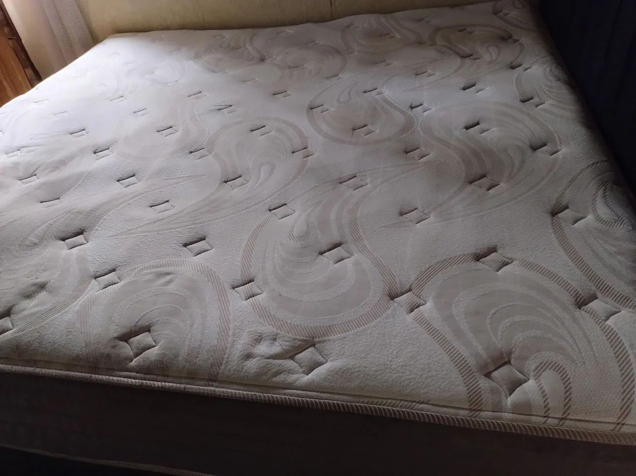 cama king completa sem detalhes 