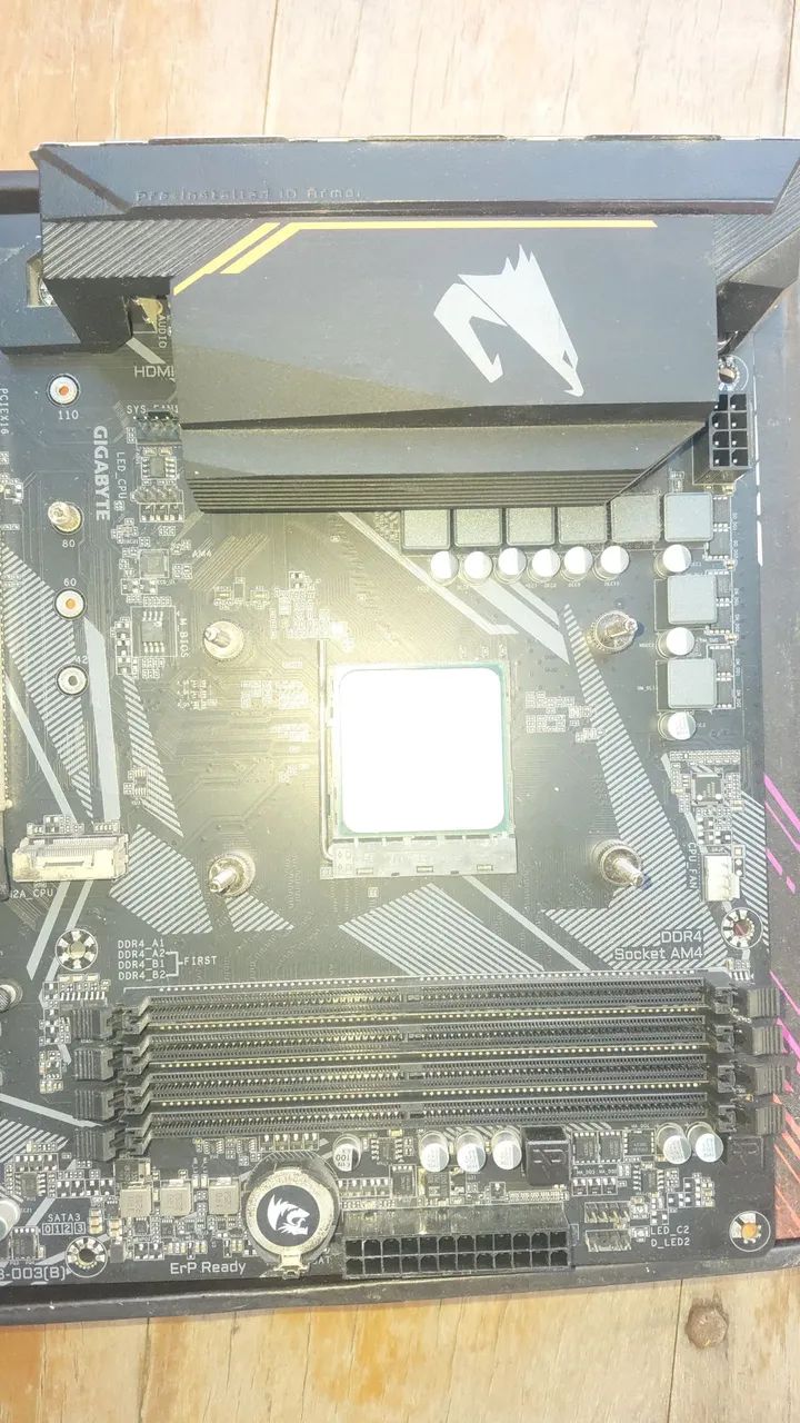 Motherboard Gigabyte B550M Aorus Elite (Socket AM4, DDR4) + Caixa Original - Foto 3