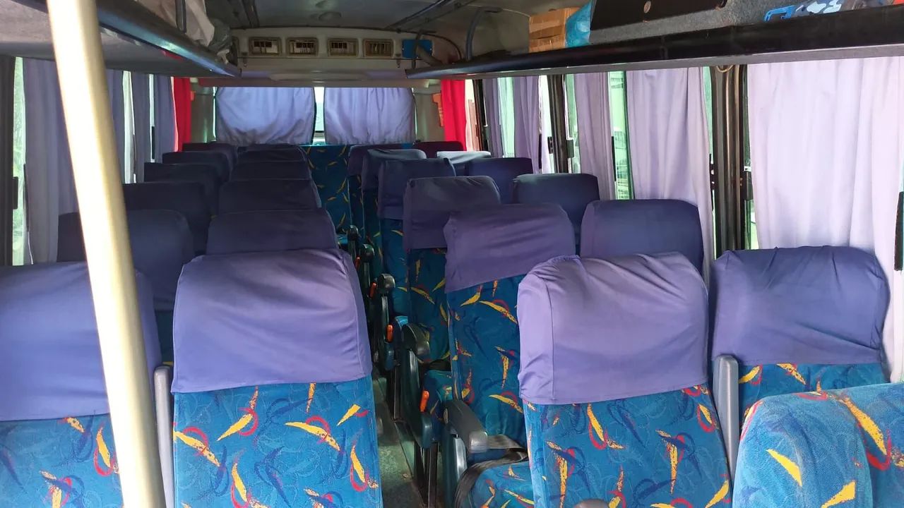 Vendo micro ônibus Volkswagen modelo 2004. - Foto 7