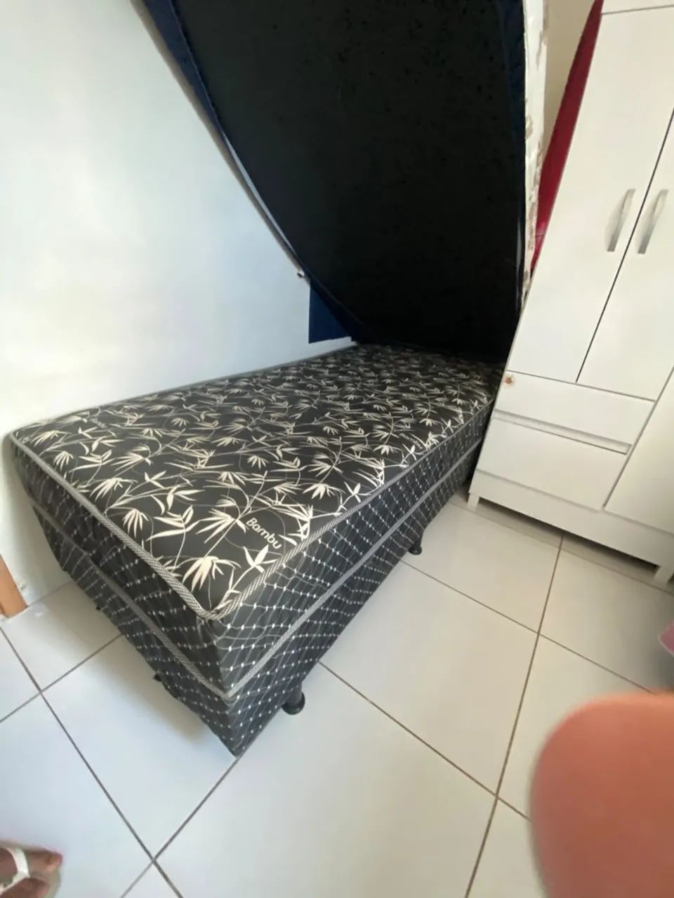 CAMA BOX! Está em um belo estado. - Foto 3
