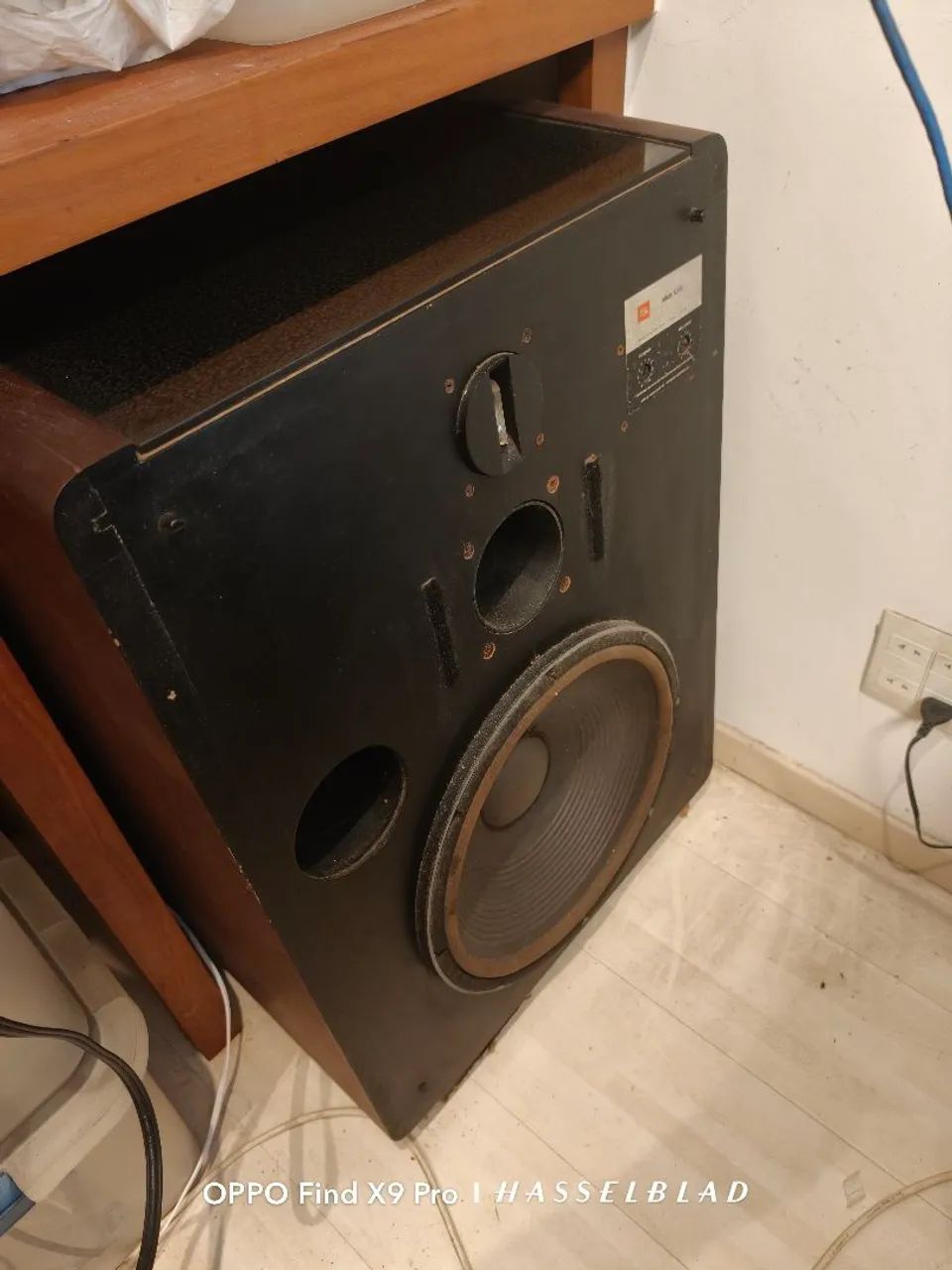 Caixas acústicas JBL L300