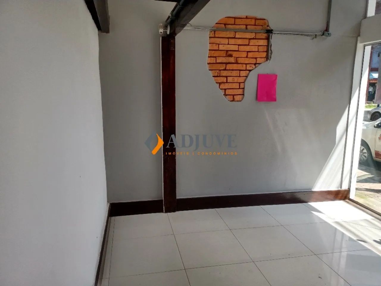 LOJA NA RUA TERESA COM 34 M²