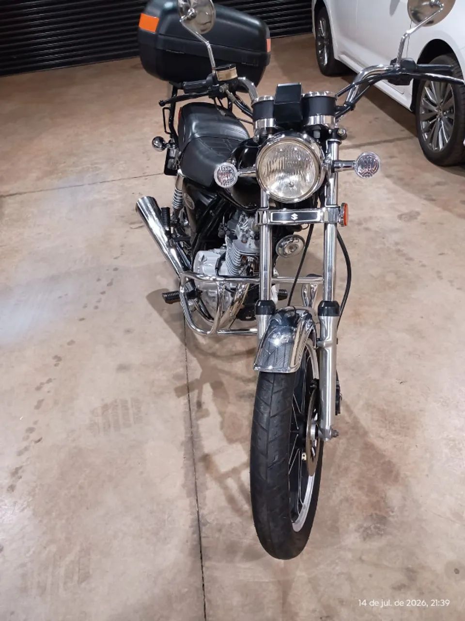 Suzuki Intruder 125 2009 com acessorios - Foto 4