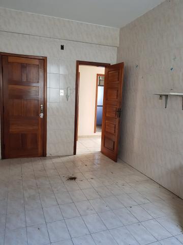 Alugo apartamento próximo ao abrigo São Francisco - Foto 2