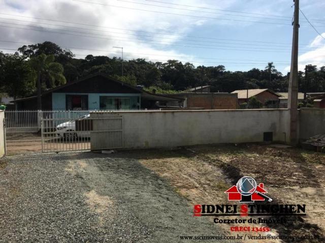 Casa na Praia, 02 dormitórios, laje, piso cerãmico e terreno todo murado - Foto 16