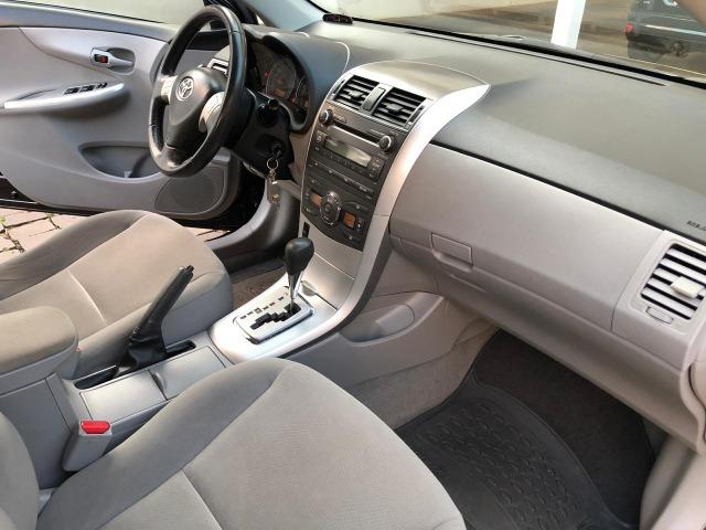 Toyota - Corolla GLI 1.8 AT Flex - Foto 12