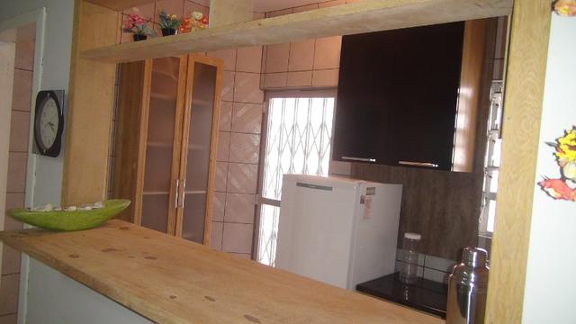 Apto em Itapema de 2 quartos com ar, 30 m do mar. garagem. 300 a diaria - Foto 4