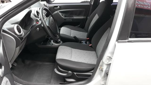 Ford fiesta hatch class motor 1.6 8v flex zetec rocan 4p prata ano 2011 ipva2019pgvist - Foto 9
