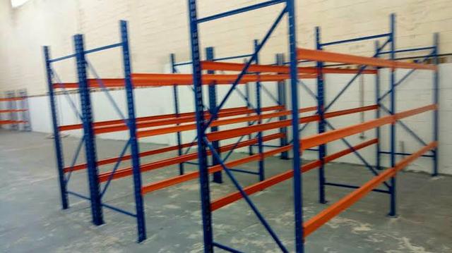 Estrutura porta pallets, fabricante Aguia