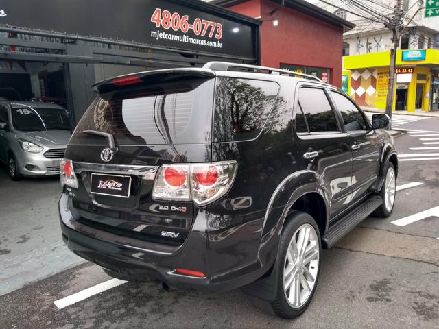 Hilux SW4 SRV 3.0 TDI 4x4 Aut - Foto 4