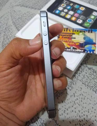 Vendo ou troco esse iPhone 5s com volta do interessado 16g - Foto 3