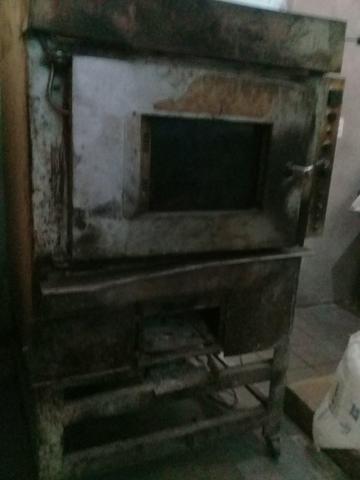 Vendo este forno turbo a lenha