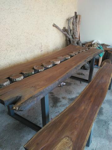 Mesa rústica de pranchao