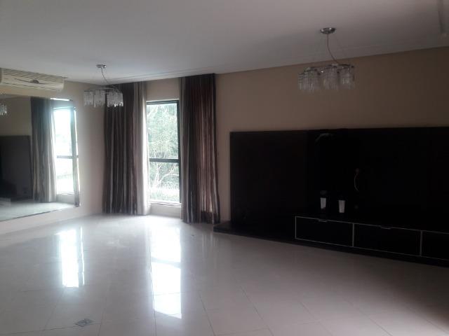 Excelente Apto. de 4 suítes sendo uma Master com Closet na Ponta Negra. - Foto 9