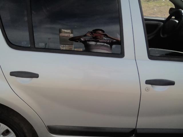 Troco ou Vendo Sandero 1.6 ano 2008