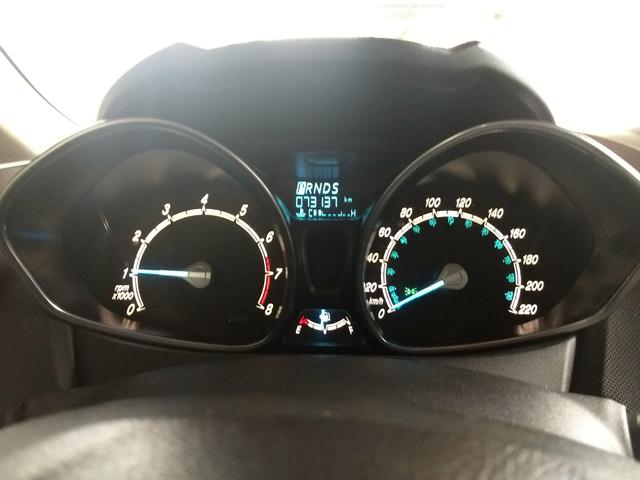 Vendo New Fiesta Titanium 2014 Hatch - Foto 6