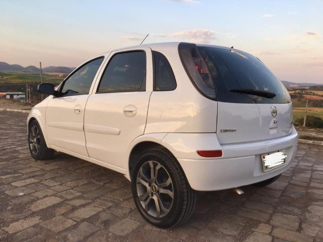 Corsa Hatch 1.4 2012 - Foto 2