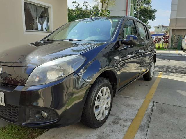 Sandero 2014 1.0 completo