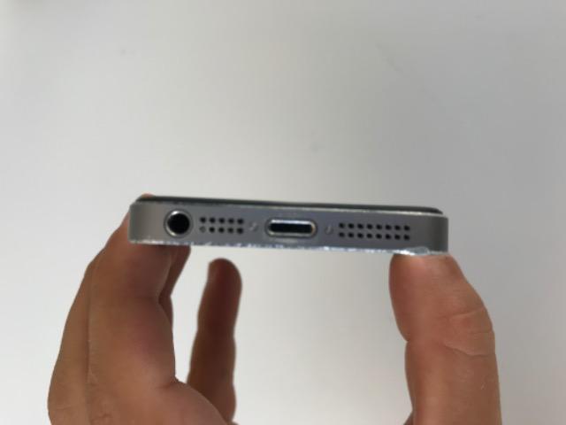 IPhone 5s prata/preto Funcionando - Foto 3