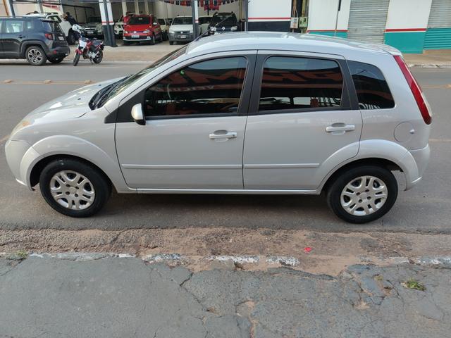 Ford fiesta 1.0 completo 2009 muito conservado - Foto 8