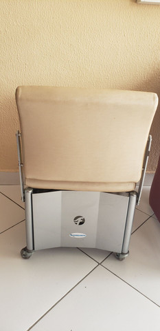 Cadeira Sirandinha para manicure - Foto 2