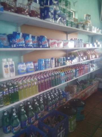 Mercearia e padaria aceito um carro como parte de pagamento - Foto 5
