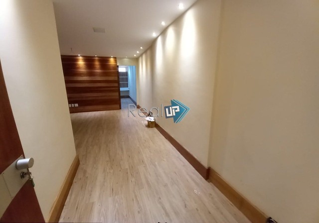 SALA COMERCIAL NA OLEGÁRIO MACIEL -JARDIM OCEÂNICO