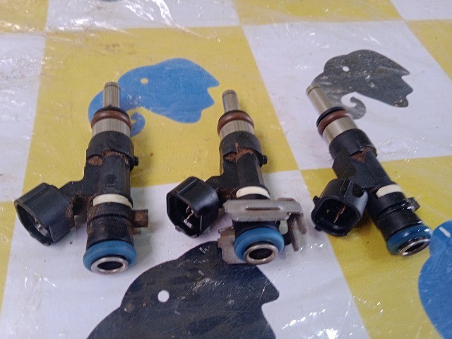 Kit 3 Bicos Injetores Combustivel Kwid 1.0 3Cil 2020 Cod. * 166002099R 