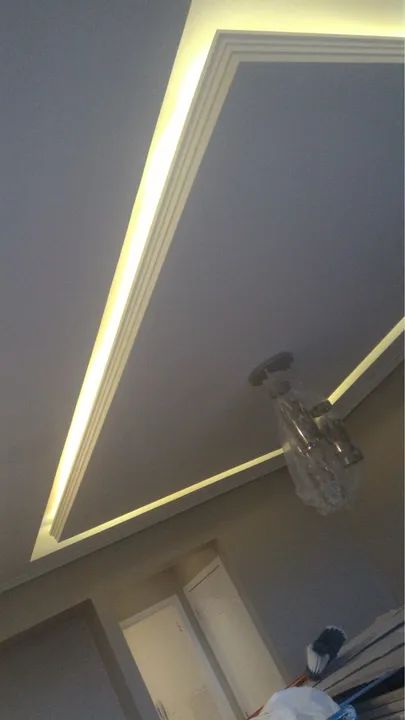 GESSEIRO-FORRO DE GESSO - EM GERAL DIVISÓRIA DRYWALL BOISERIE ELÉTRICA ILUMINAÇÃO PINTURA