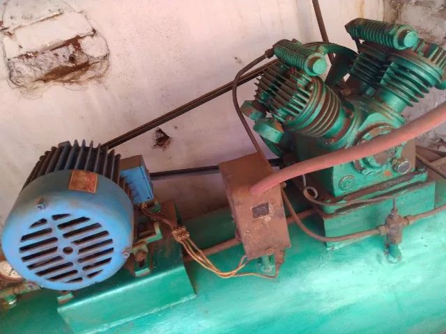 Compressor Douat 250 Litros. - Foto 3