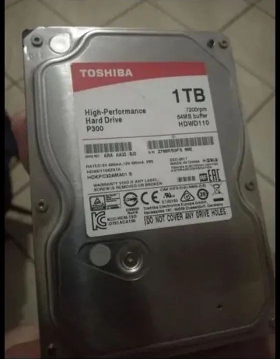Disco duro, HD INTERNO TOSHIBA 1 TERA, P/ pc. Hd com defeito para aproveitar peças 