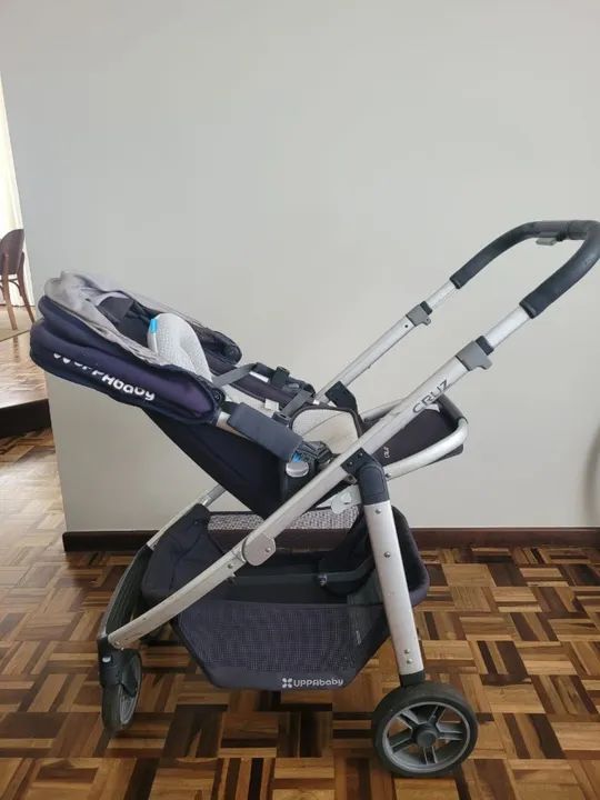 Carrinho de bebê Uppa Baby (Cruz) + Bebê Conforto Uppa Baby (Mesa) - Foto 3
