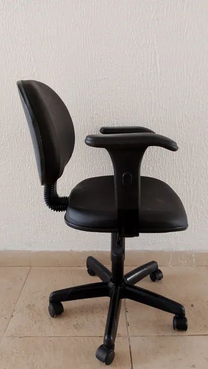 Cadeira giratória secretaria executiva com braços Reformada - Foto 2