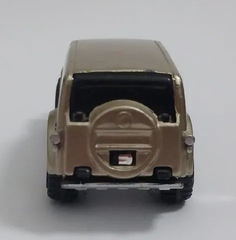 Miniatura Van Power Panel-Dourada -Hot Wheels esc 1:64  - Foto 2