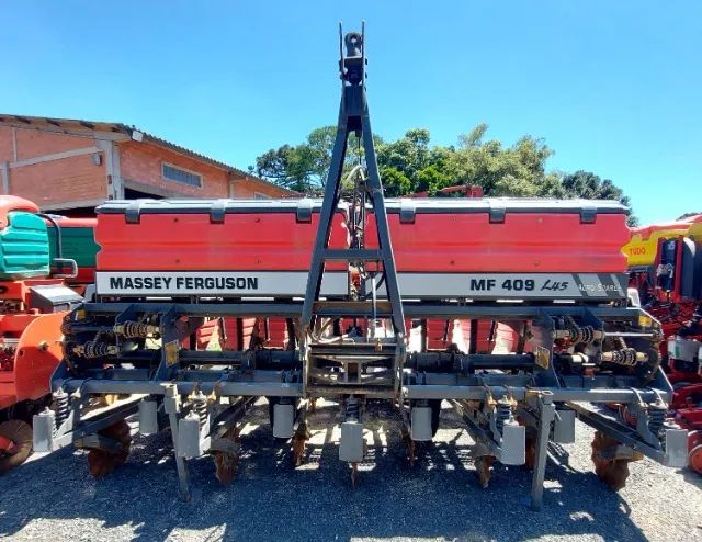 Plantadeira Massey Ferguson - MF 409 L45, 9 Linhas. Fabricação 2013