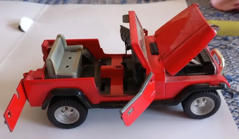 Miniatura Jipe Jeep Wrangler SS 7105 - Foto 5