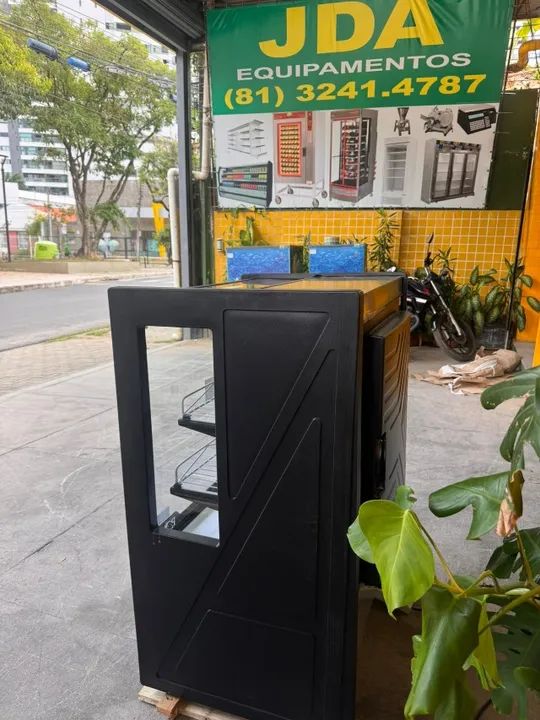 Balcão refrigerado para tortas e sobremesas - tamanho 0,80 cm - polar refrigeração  - Foto 5