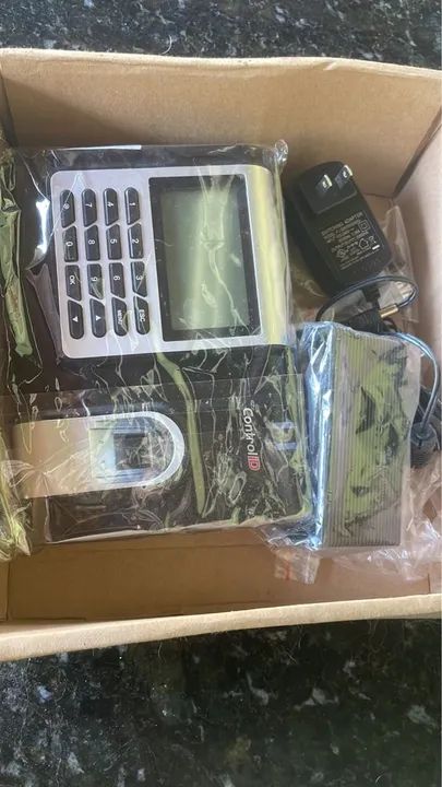 Relógio de ponto zero nunca usado 