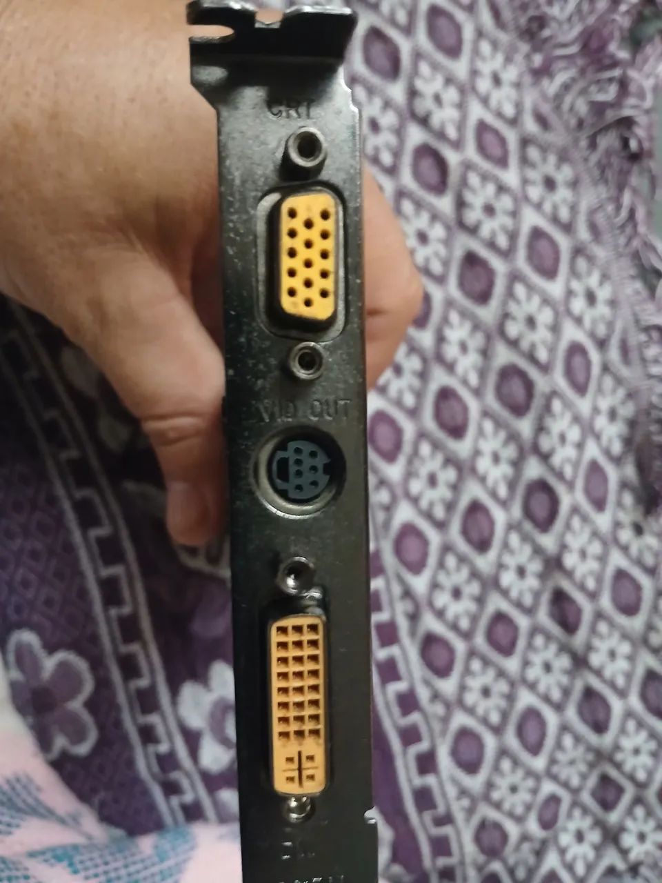 Placa VideoPlaca Video  Zotac saidas  VGA/DVI e AUDIO.