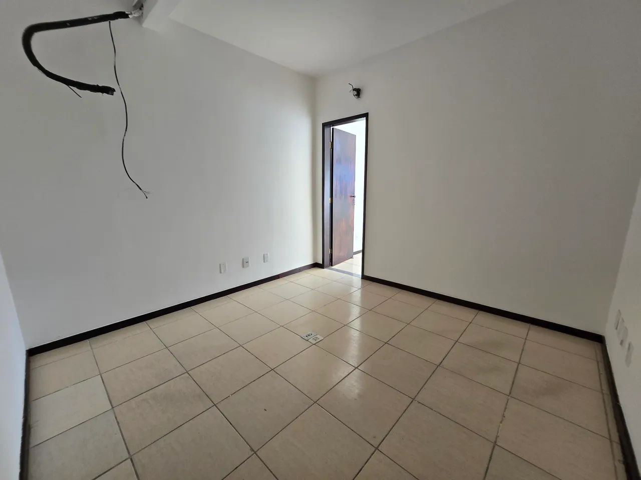 Excelente sala comercial na avenida ACM - Foto 2