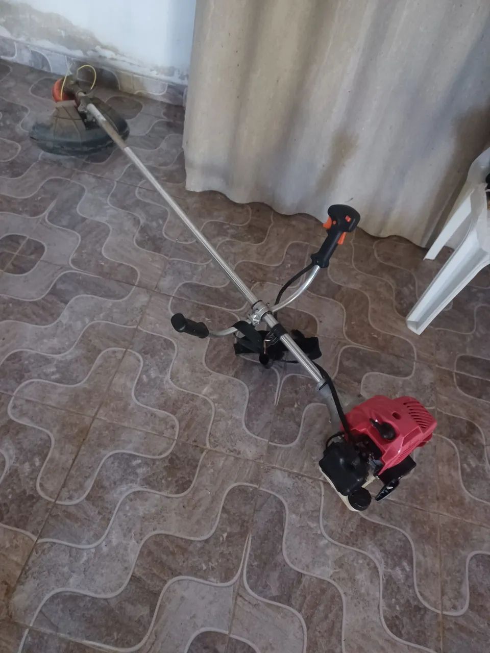 Roçadeira a gasolina