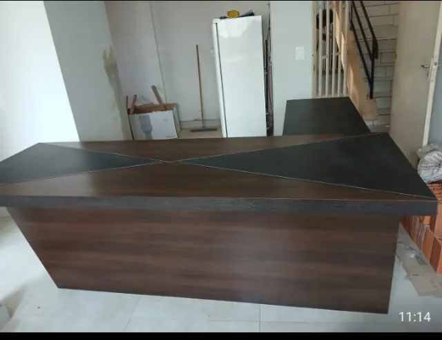 Mesa escritório alto padrão R$ 1.300