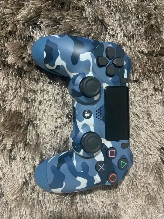 Playstation 4 com 2 jogos e controle - Foto 4