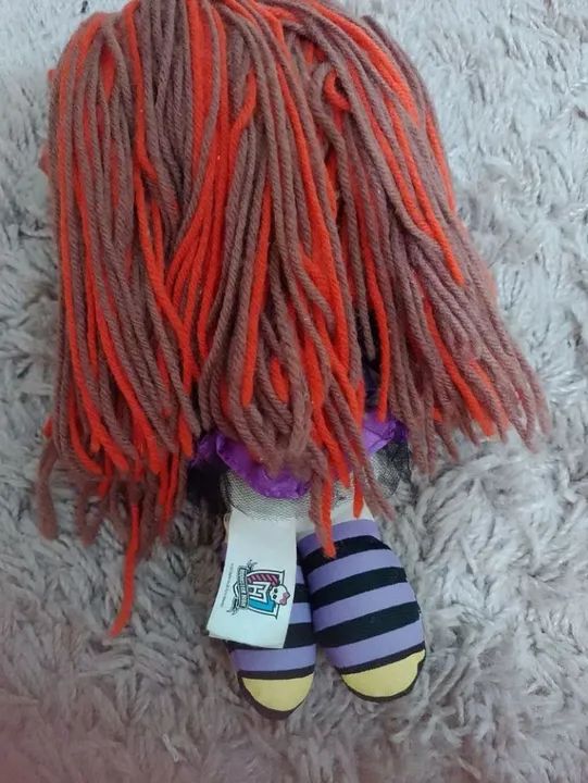 Boneca de pano Monster Clawdeen - Foto 2