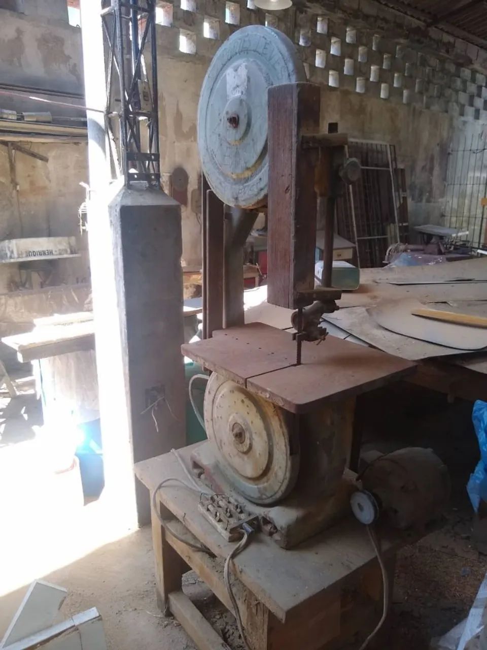 Vendo Serra Circular Invicta com mais 4 Máquinas! - Foto 2