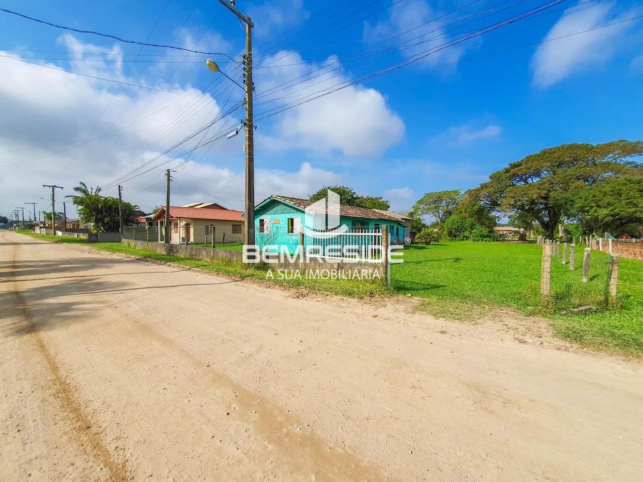 Terreno com duas casas no bairro Campos Verdes - Foto 2