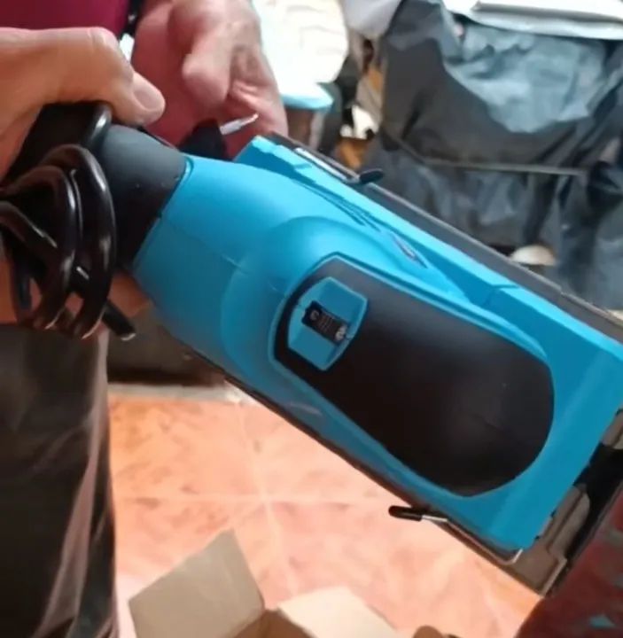 Lixadeira orbital 380watts - Foto 6