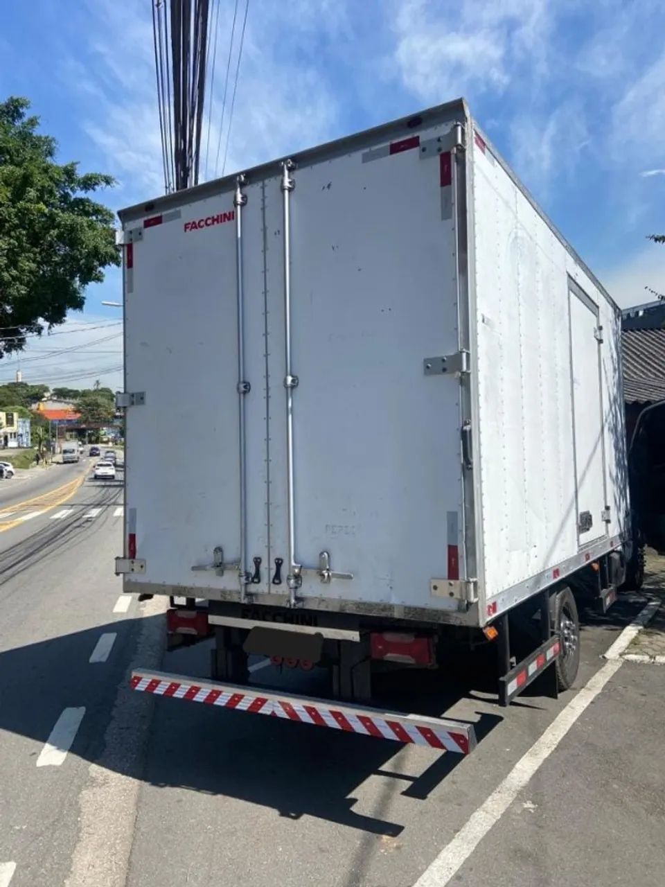 Iveco daily 35s14 baú ano 2014 - Foto 4
