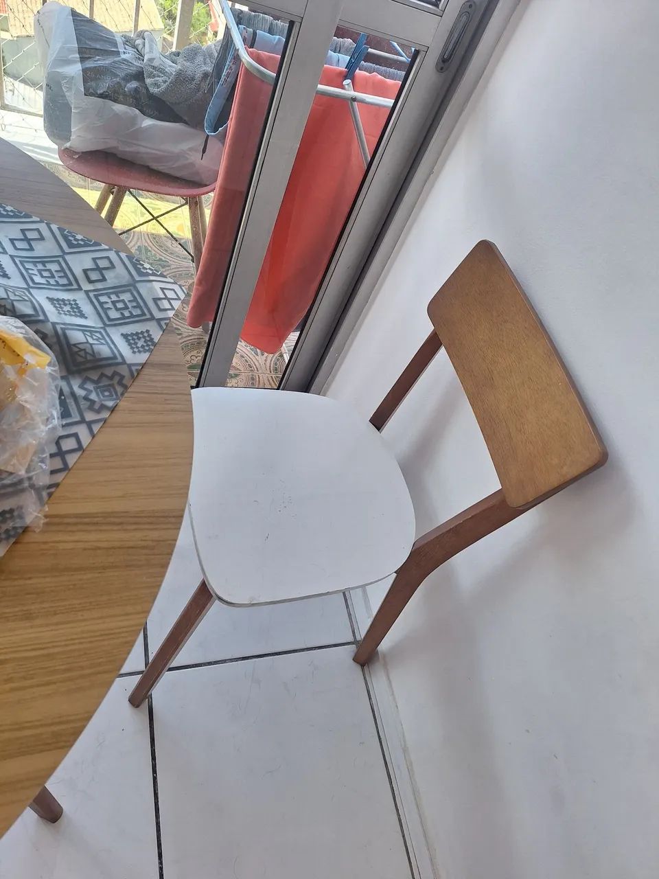 Dining Table64960523504002124