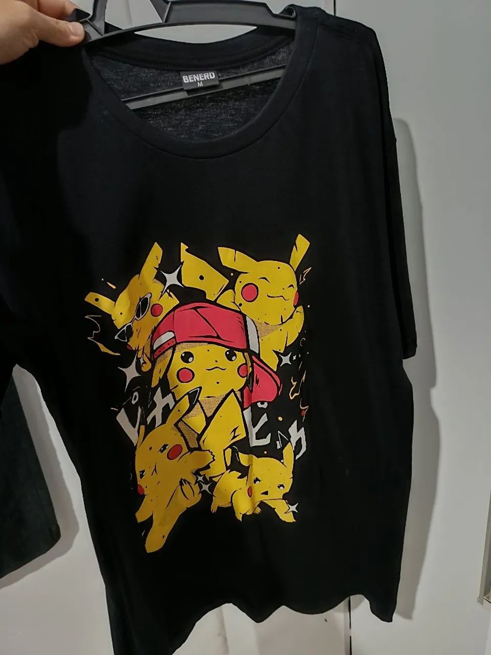 Camiseta Pikachu - Tamanho M